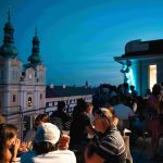 Dernisáž letních výstav –⁠⁠⁠⁠⁠⁠ Moonlight on My Boat & Navigace narvala, Galerie moderního umění v Hradci Králové