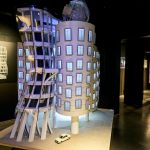 Tančící dům: příběh ikonické budovy, Galerie Tančící dům