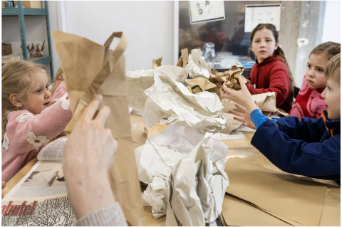 Tváře a masky ~ Kateřina Adamová a Mai